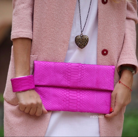 pochette-fucsia-568rhv-1.jpg